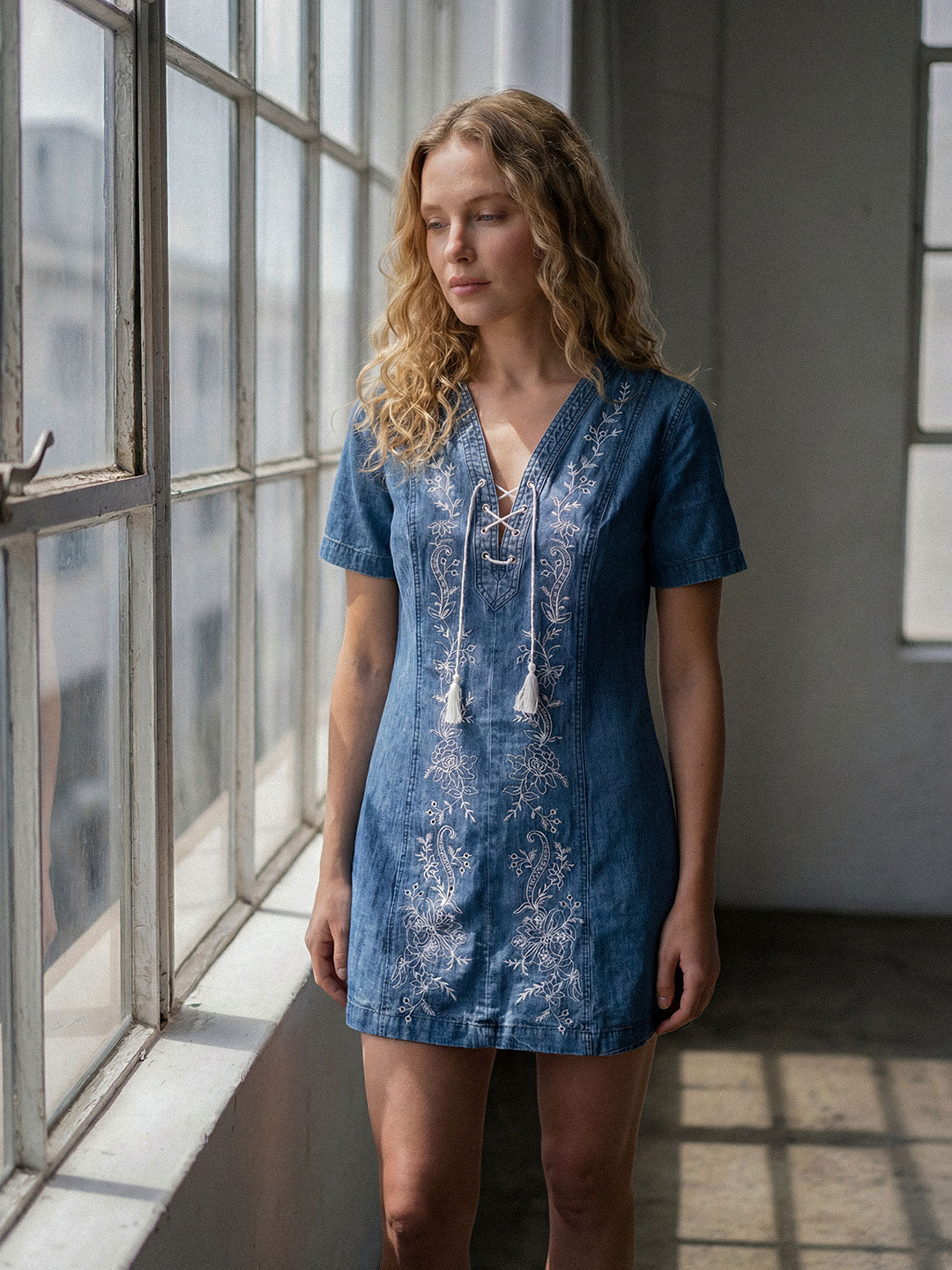 Embroidered lace-up dress