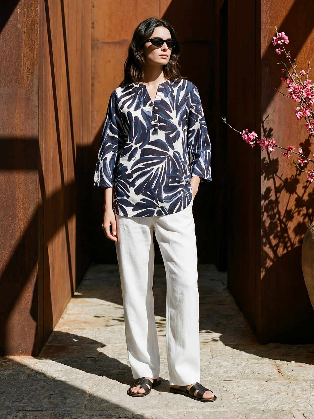 Flora Bloom Henley (Urban Dark Blue)