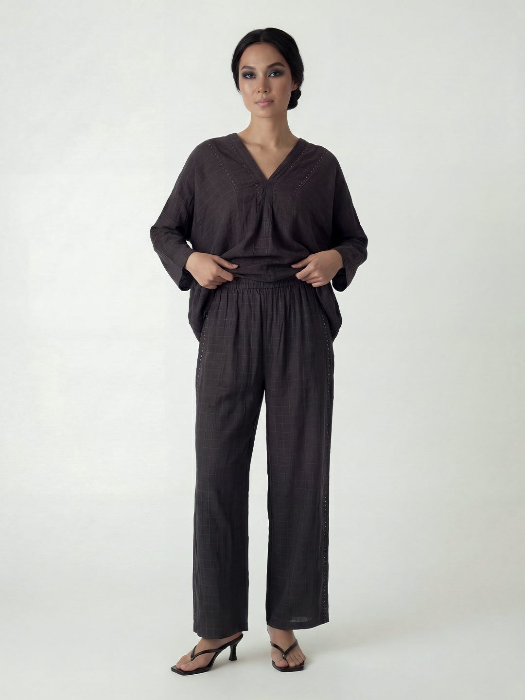 Subtle grid Trousers