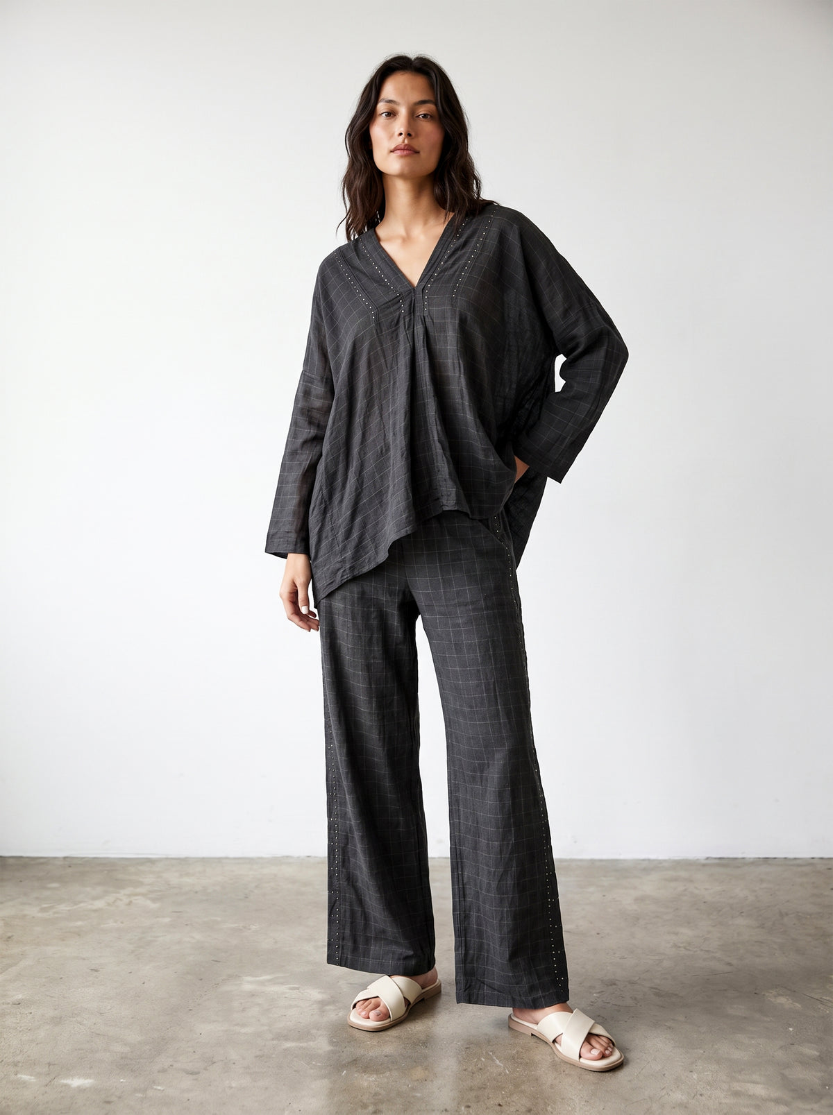 Relaxed Grid Fold Top