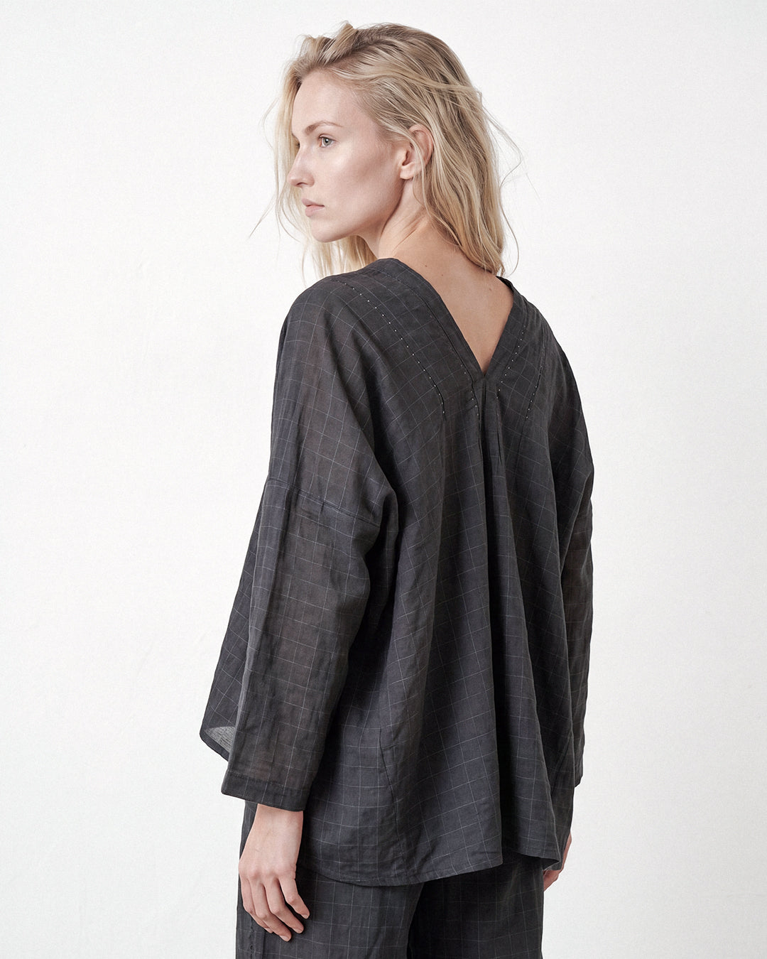 Relaxed Grid Fold Top